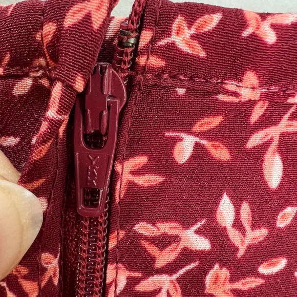 Reitmans wrap style burgundy pink white floral mini skirt short combo skort 13 - Picture 7 of 10